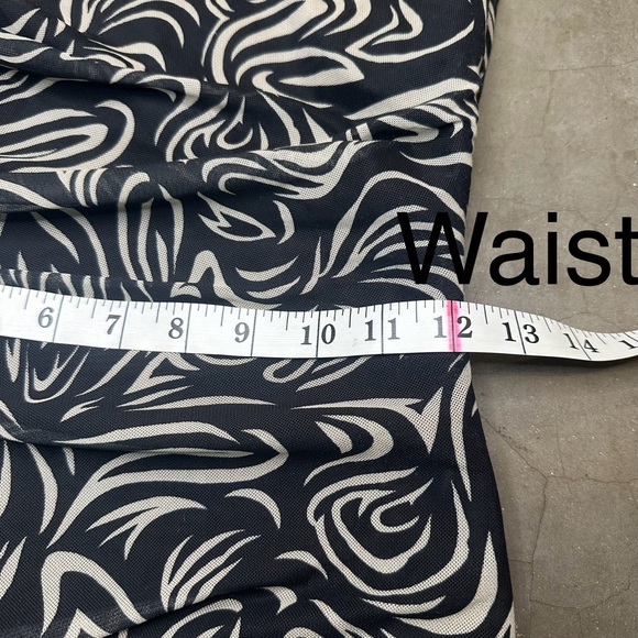 Likely Gemella Dress in Black/Cream Color Sz 2 - Picture 7 of 9